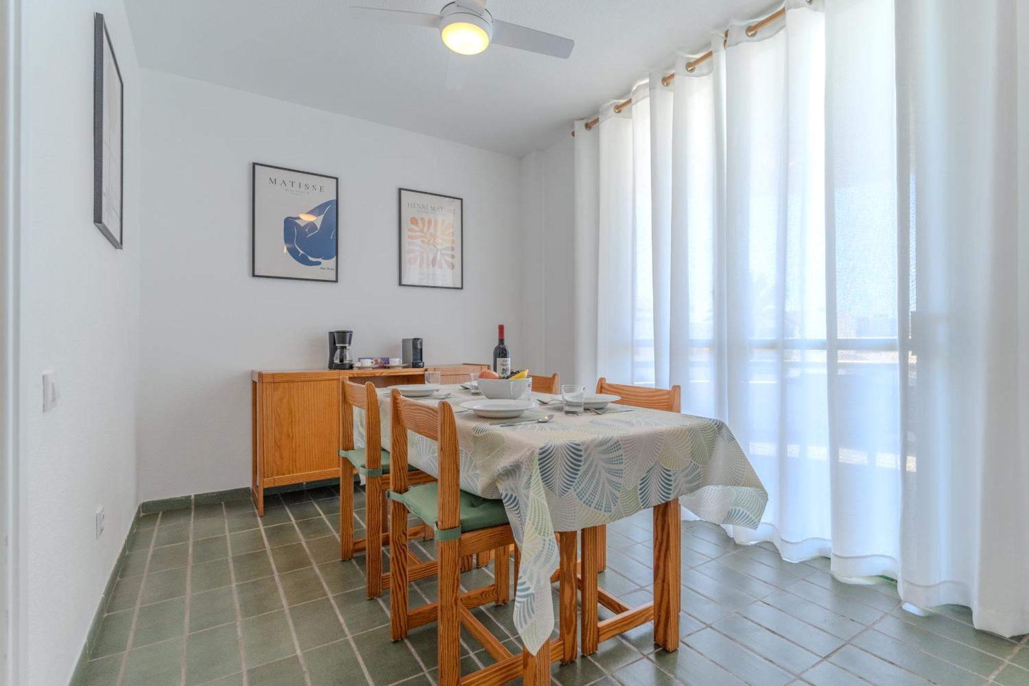 Go2Tenerife Apart Sira Family, Pool & Beach Плайя-де-лас-Амерікас Екстер'єр фото