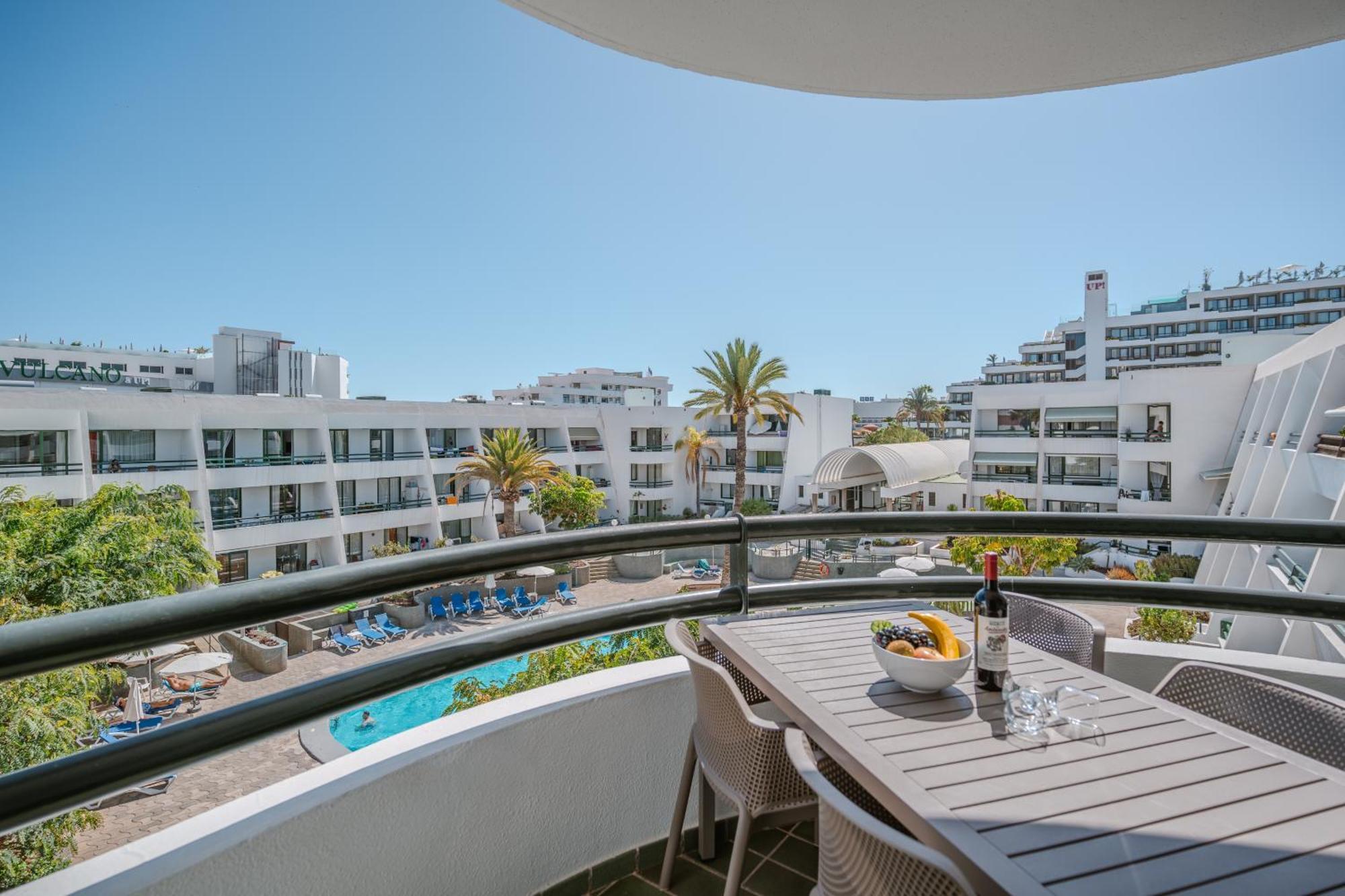 Go2Tenerife Apart Sira Family, Pool & Beach Плайя-де-лас-Амерікас Екстер'єр фото