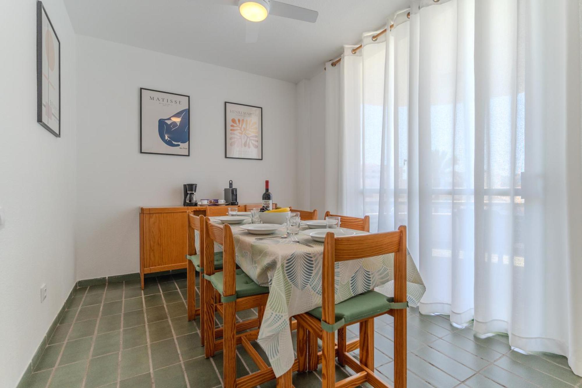 Go2Tenerife Apart Sira Family, Pool & Beach Плайя-де-лас-Амерікас Екстер'єр фото