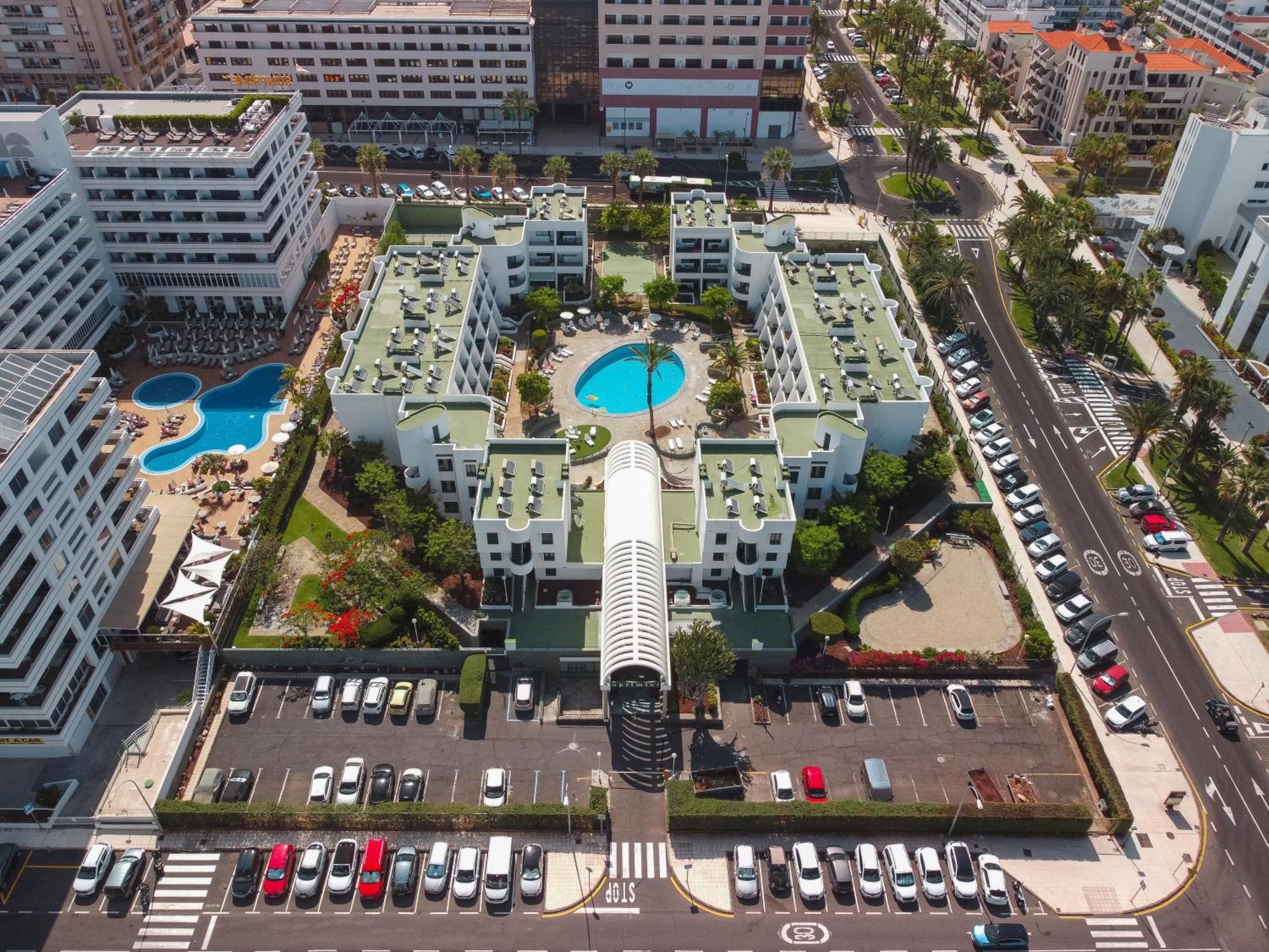 Go2Tenerife Apart Sira Family, Pool & Beach Плайя-де-лас-Амерікас Екстер'єр фото